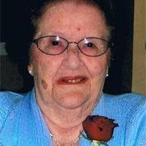 Kelly Brummett's Instagram, Twitter & Facebook