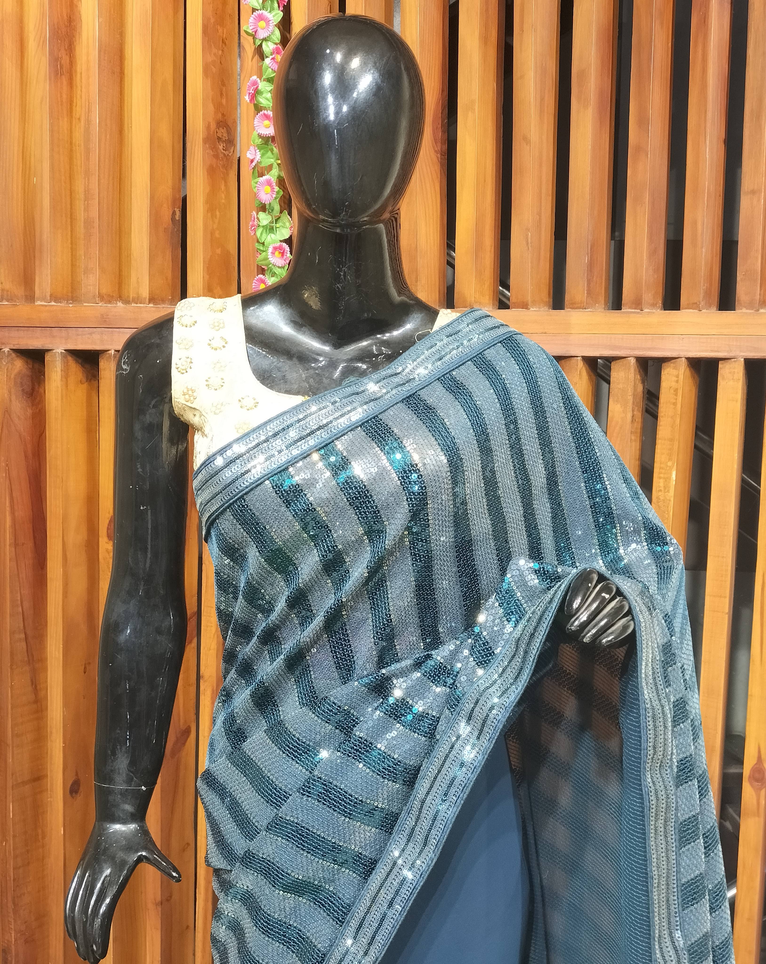 This saree and blouse combo is my favourite, it just look product image