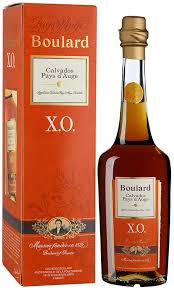 Pere Magloire Calvados Pays D Auge Vsop Double Distillation Calvados Boulard Xo Pays D Auge Aoc Gift Box 700 Ml Boulard Xo Pays D Auge Aoc Gift Box Price Reviews