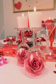 Decora La Tavola Per Una Cena Romantica Idee Per Feste Decorazioni Di San Valentino Idee Per Feste Idee Per Anniversario