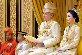Raja ahmad nazim azlan shah bin almarhum raja ashman shah (born 10 march 1994) is a member of the perak royal family. Perak Sultan Calls For Positive Acceptance Of Fatwa To Strengthen Faith