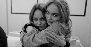 It's finally cold enough outside to wear sweaters & that makes me very happy! These Pics Show How Much Lily Rose Depp Looks Like Mom Vanessa Paradis