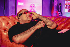 Kevin O Chris fala de Faz Um Vuk Vuk e prevê novos hits: “Canetada minha”