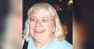 Holly Foxworthy's Instagram, Twitter & Facebook