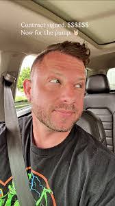 Eric Distefano's Instagram, Twitter & Facebook