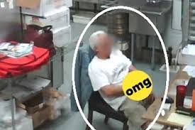 San diego pet hospital in lemon grove, ca is a full service companion animal hospital. Pizza Place Flooded With Hilarious Yelp Reviews After Footage Leaks Of Employee Possibly Masturbating In Kitchen
