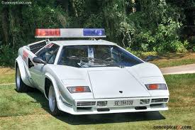 It also features pushrod suspension with magnetorheological adjustable shocks, and carbon ceramic brakes with. 1981 Lamborghini Countach Lp400s Conceptcarz Com