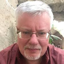 L'écrivain israélien Avi Steinberg a annoncé cette semaine qu'il renonçait  officiellement à sa citoyenneté israélienne, citant les « lois  suprématistes déterminées par l'ethnie » comme raison directe de sa  décision.