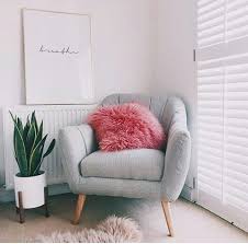 Comfy Chair In Bedroom Dekoration Wohnung Einrichtungsideen Wohnzimmer Ideen Wohnung