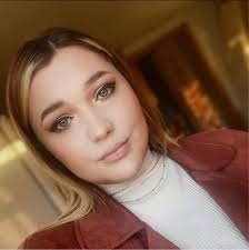 Humorous conversation about being the coolest sibling