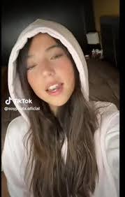 Paula Crump's Instagram, Twitter & Facebook