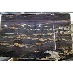 Quartzito preto com veios dourados, tempestade tropical ...