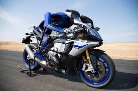 The r1's lift control system (lcs) is updated with more progressive mapping that improves forward drive when the system intervenes. 2020 Yamaha R1 Model From 2020 Yamaha Yzf R1 Release Date And Specs Bike Reviews For 2020 Yamaha R1 Model Tokyo Motor Show Yamaha New Motorcycles