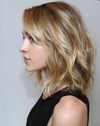 Coiffure Cheveux Ondules Tres Courts Automne Hiver 2016 Cheveux Ondules De Jolies Coiffures Avec Images Cheveux Blonds Ondules Jolie Coiffure Cheveux Ondules Naturels
