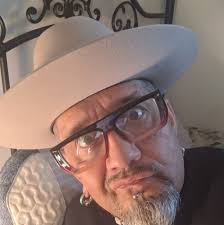 Experienced Musician Seeking Jam Partners in Edmonton for Rock Sound