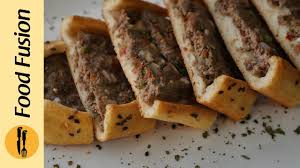 A Food Fusion Touch To Turkish Pide Meat Cheese Pizza Like Bread You Can Beef It Up Or Cheese It Up You Decide Let Us Know How Food