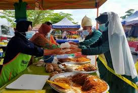 Beginilah tradisi rewang kenduri di kampung dedap. Pasangan Pengantin Baharu Buat Majlis Kenduri Kahwin Di Pasar Tani Astro Awani