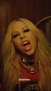 @avrillavigne #avrillavigne #2000srock #simpleplan