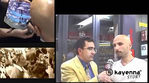 Il 13 aprile del 2002, dopo 25 giorni di coma irreversibile, in seguito ad un gravissimo incidente stradale, moriva alex baroni. Alex Baroni Intervista Inedita Del 1999 Per La Presentazione Di Ultimamente Youtube