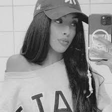 Sydney Byrd's Instagram, Twitter & Facebook