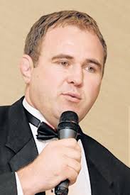 Stars touch down at Calne ball