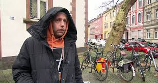 Chris aus "Armes Deutschland" will Porno-Star werden - BUNTE