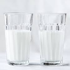 Maximal 200 milliliter unverdünnte vollmilch pro tag empfiehlt die dge. Magermilch Vs Vollmilch Was Ist Gesunder Swissmilk