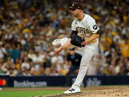 King-sized win: Padres use ace to close out Brewers, stave off elimination — San Diego Union-Tribune