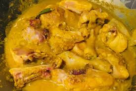 Kemudian ayam digoreng matang hingga kulitnya renyah dan dagingnya juicy. Resepi Ayam Ungkep Asli