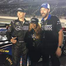 Female powerhouse takes on nascar. Melissa Harville Lebron The First Black Woman To Own A Nascar Team