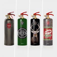 Feuerloscher In Verschiedenen Designs Vonsafe T Promobo De Feuerloscher Feuer Geschenke Zur Einweihung