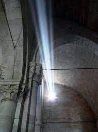 Manfredonia: a San Leonardo il raggio di sole diventa 'Mandorla di Luce' -  DestinazioneGARGANO.it