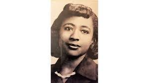 Ramona Sutton's Instagram, Twitter & Facebook