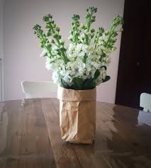 Centrotavola Con Violacciocche E Carta Kraft Home Decor Decor Handmade