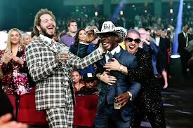 Post Malone At The 2019 American Music Awards In 2020 American Music Awards Hip Hop Awards American Music Awards 2019