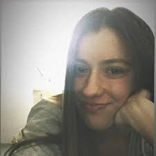 Emilia Vignolles (@EmiliaVignolles)