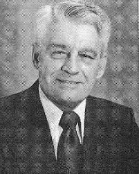 Coach Arthur 'Goodie' Goodwin kicking it with The BIGS! #Honoring  #CityBasketball #Legend #ThisThingOfOurs #RedSouthConference #LowEnd  #BoganBasketball