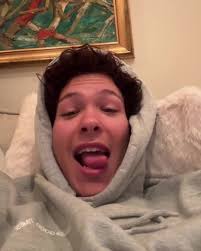 Omar Apollo Shawn Mendes Dating Rumors