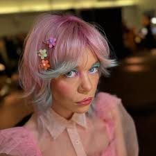 Nicholas Fletcher-Holmes (@holmesydoeshair) • Instagram photos and videos