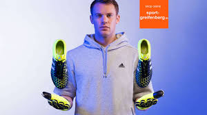 Koen casteels scouting report table. Torwart Fussballschuhe 1573c3