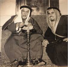 صورة تجمع الشيخ عبدالله السالم و الشيخ جابر الاحمد رحمة الله عليهم Kuwait National Day Kuwait City Historical News