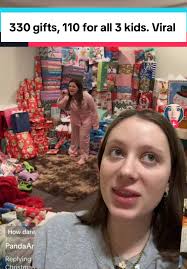 Lillie The Mom Who Kids Got 330 Gifts