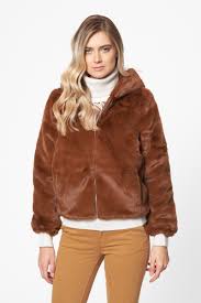 Veste zippée en fausse fourrure toute douce, intérieur en voile de coton imprimé, plis d'aisance à l'intérieur@. Blouson En Fausse Fourrure Cognac Outlet