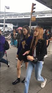Blackpink Jisoo Rose And Lisa Photos At Jfk Airport New York City Blackpink Fashion Blackpink Jisoo Blackpink
