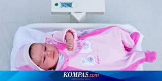 Kemampuan motorik si kecil akan terus mengalami perkembangan seiring bertambahnya usia. Waspadai Jika Berat Badan Bayi Turun Halaman All Kompas Com