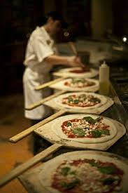 Epingle Par Yasmine Torche Sur Pizzeria Livre De Recette Pizzeria Restaurant Pates