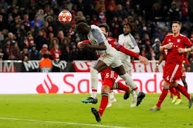 Cristiano ronaldo et lionel messi sont à l'affût, mais robert lewandowski est encore bien parti. Liverpool Se Qualifie Pour Les Quarts De Finale De La Ligue Des Champions En S Imposant 3 1 Sur La Pelouse Du Bayern Munich L Equipe