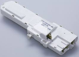 Samsung washers have a control function, which prevents the start of a cycle without being sure that the door is locked well. Dc64 00120e Samsung Washing Machine Door Safety Lock