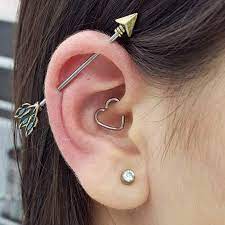 20 Gorgeous Daith Piercings That Will Make You Book An Appointment Asap Cool Ear Piercings Earings Piercings Cute Ear Piercings