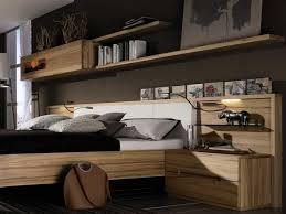 kopfteil mit funktionaler und asthetischer aufbewahrung praktisch schlafzimmerbetten headboard hoffne bett modern ikea schlafzimmer ideen schlafzimmermobel